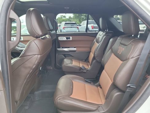 Certified 2023 Ford Explorer King Ranch w/ Technology Package AWD/4WD image 11