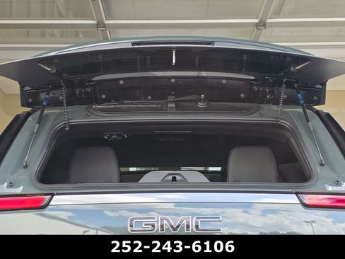 Used 2026 GMC Yukon AT4 w/ AT4 Premium Plus Package AWD/4WD image 41
