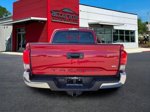 Used 2019 Toyota Tacoma SR5 RWD image 4