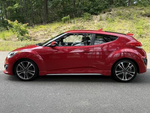 Used 2016 Hyundai Veloster Turbo FWD image 11
