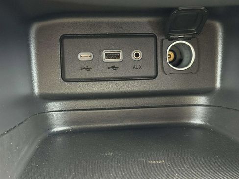 Used 2021 Chevrolet Equinox LT AWD/4WD image 39
