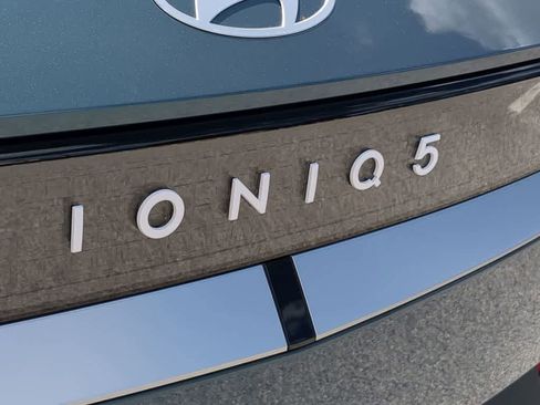 New 2026 Hyundai Ioniq 5 SEL RWD image 12