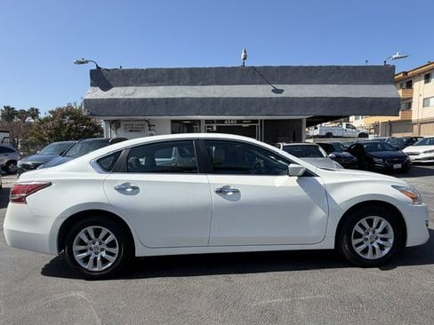 Used 2014 Nissan Altima 2.5 S FWD image 1