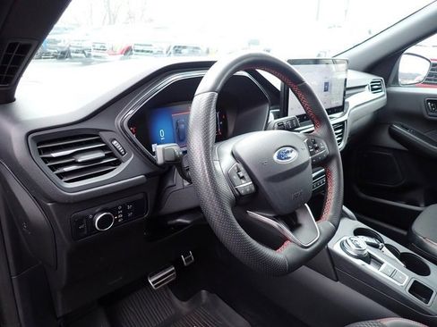 Certified 2023 Ford Escape ST-Line w/ Tech Pack #1 image 14