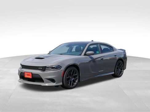 Used 2017 Dodge Charger R/T RWD image 3