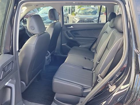 Certified 2024 Volkswagen Tiguan SE AWD/4WD image 12