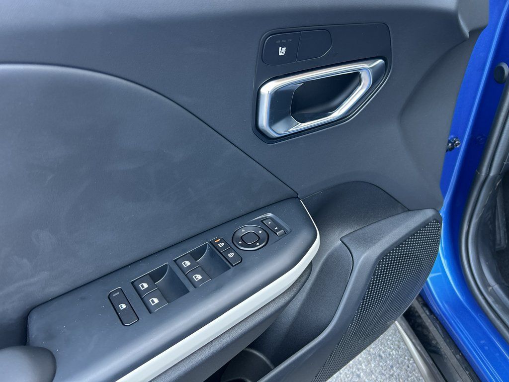 New 2026 Kia K4 GT-Line w/ GT-Line Sunroof Package FWD image 18