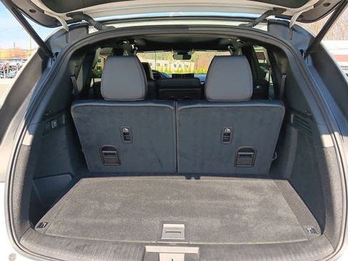 Used 2023 Acura MDX A-Spec image 32