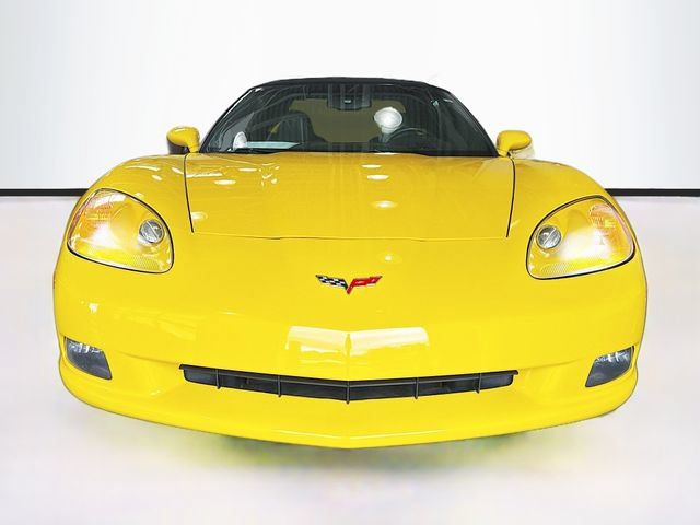Used 2012 Chevrolet Corvette Convertible w/ 3LT Preferred Equipment Group RWD image 4