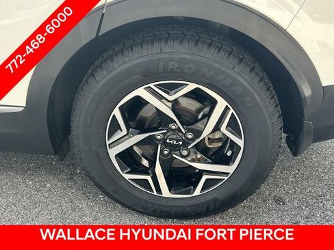 Used 2024 Kia Sportage LX FWD image 12
