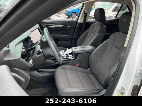 Used 2023 Buick Envision Preferred image 6