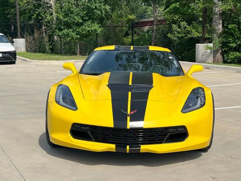 Used 2019 Chevrolet Corvette Z06 RWD image 2