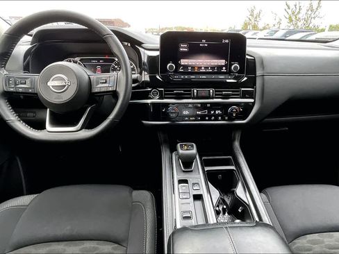 Used 2024 Nissan Pathfinder SV w/ Lighting Package (N92) image 14