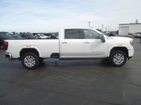 Used 2022 GMC Sierra 3500 Denali w/ Denali Ultimate Package AWD/4WD image 6