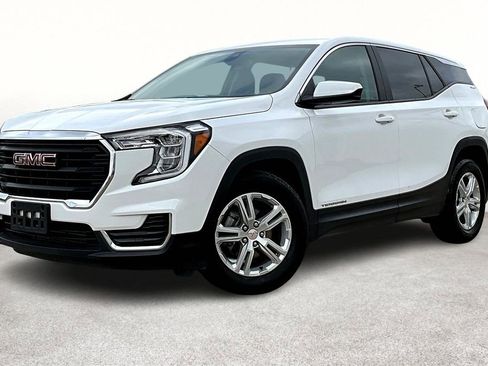 Used 2024 GMC Terrain SLE image 14