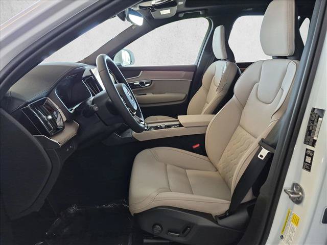 New 2026 Volvo XC90 T8 Plus w/ Protection Package AWD/4WD image 4