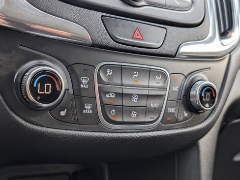 Used 2020 Chevrolet Equinox LT AWD/4WD image 21