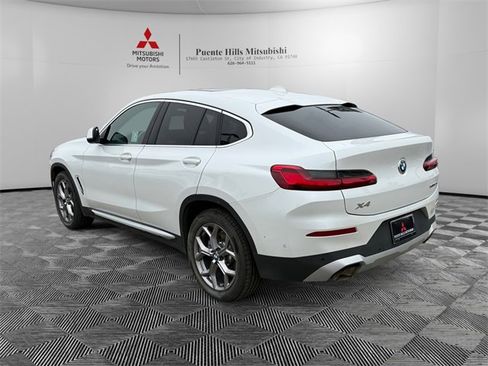 Used 2023 BMW X4 xDrive30i image 7