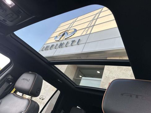 Used 2023 GMC Yukon AT4 w/ Technology Package image 19