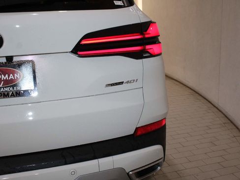 Used 2026 BMW X5 sDrive40i image 5