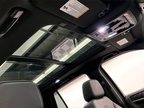 Used 2023 GMC Yukon Denali w/ LPO, Floor Liner Package image 18