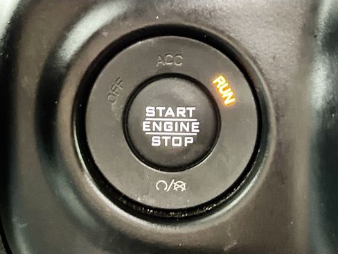 Used 2021 Jeep Wrangler Unlimited Rubicon AWD/4WD image 23