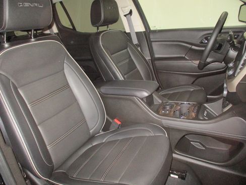 Certified 2023 GMC Acadia Denali w/ Denali Ultimate Package image 11