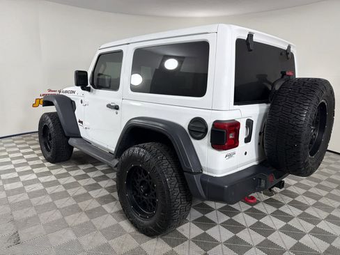 Used 2019 Jeep Wrangler Rubicon image 3