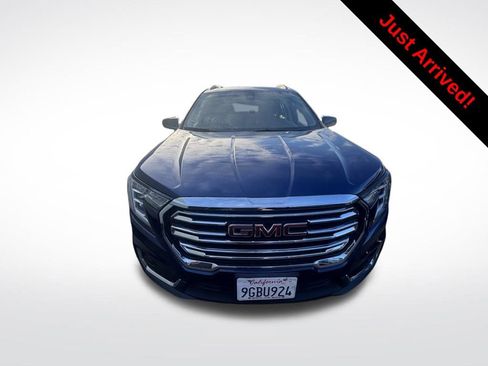 Used 2023 GMC Terrain SLT image 4