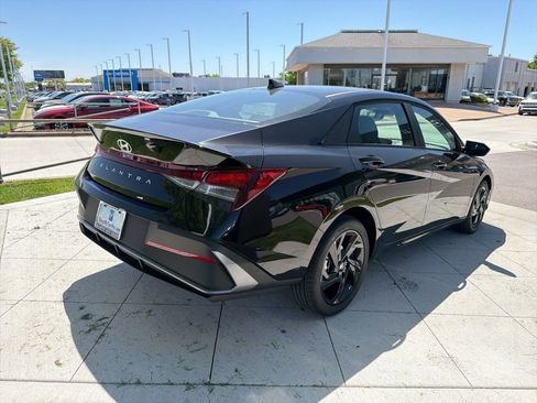 New 2026 Hyundai Elantra Sport FWD image 5