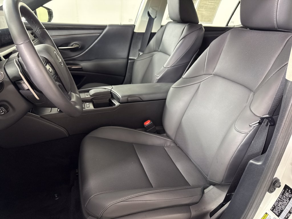 Used 2022 Lexus ES 300h w/ Premium Package FWD image 11