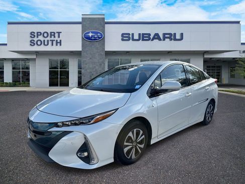 Used 2017 Toyota Prius Prime Advanced image 8