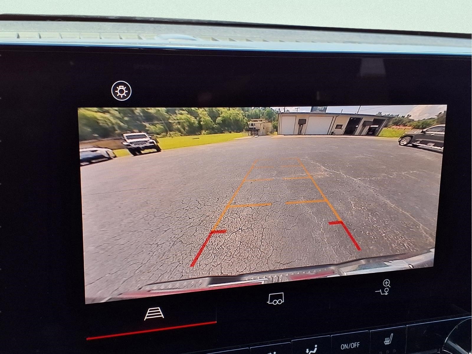 Used 2023 GMC Canyon AT4 AWD/4WD image 9
