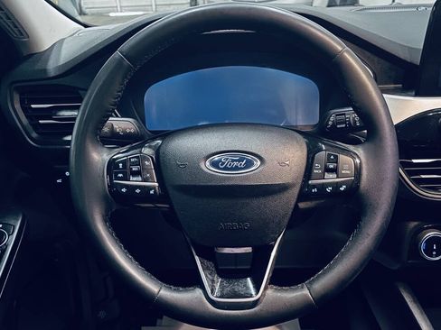 Used 2022 Ford Escape SEL w/ Technology Package FWD image 27