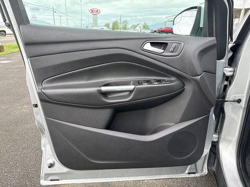 Used 2015 Ford Escape SE FWD image 19