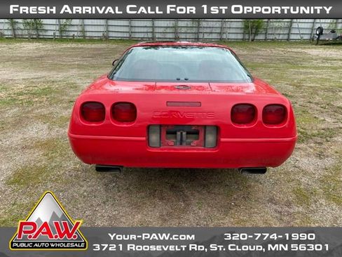 Used 1992 Chevrolet Corvette Coupe RWD image 7