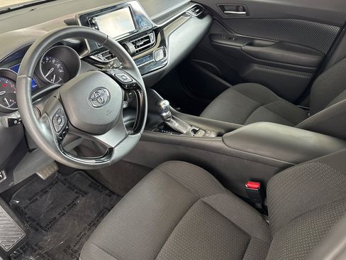 Certified 2018 Toyota C-HR XLE FWD image 9