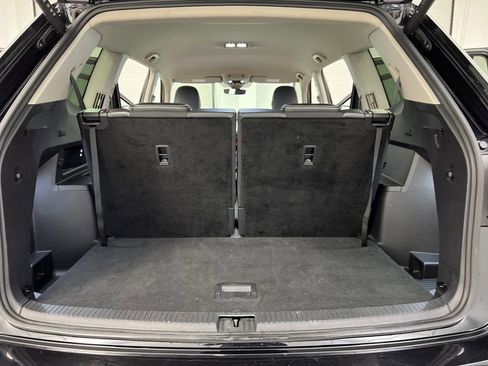 Used 2024 Volkswagen Atlas SE image 36
