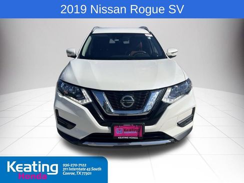 Used 2019 Nissan Rogue SV w/ Premium Package AWD/4WD image 2