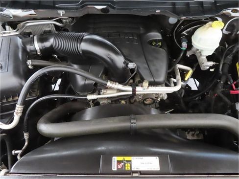 Used 2015 RAM 1500 Express image 25