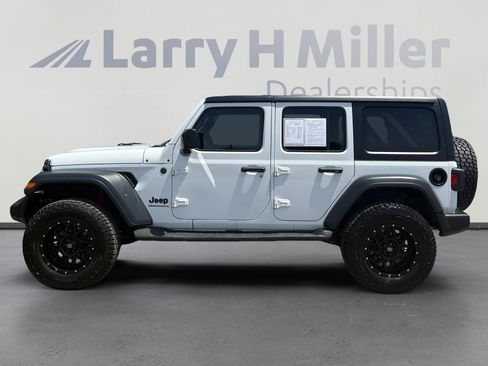 Used 2024 Jeep Wrangler Unlimited Sport AWD/4WD image 2