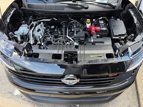 New 2025 Nissan Kicks SR w/ SR Premium Package image 33