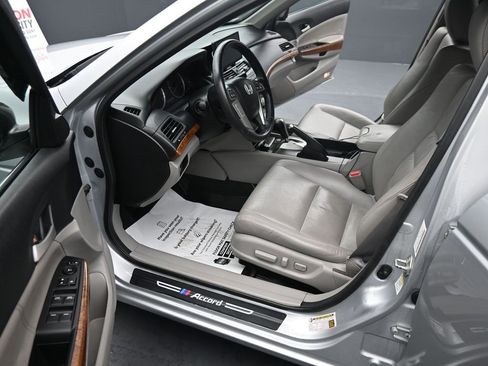 Used 2012 Honda Accord EX-L image 17