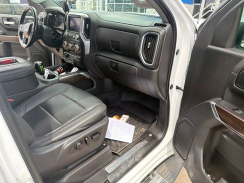 Used 2021 GMC Sierra 1500 SLT RWD image 16