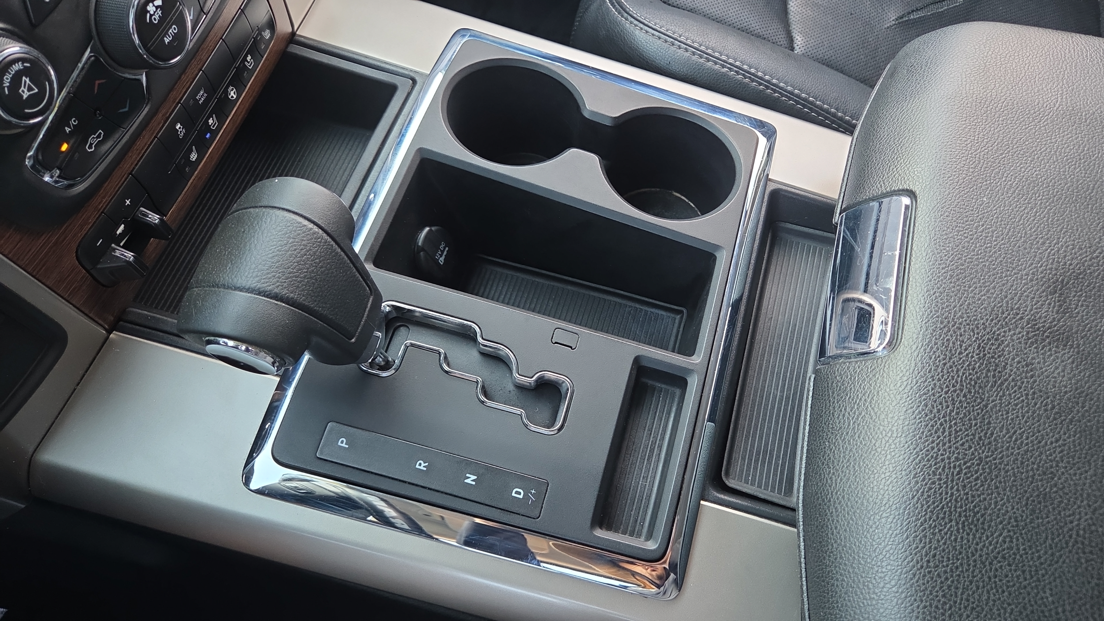Used 2013 RAM 1500 Laramie w/ Protection Group AWD/4WD image 32