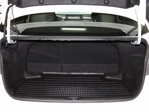 Used 2022 Toyota Corolla LE image 41