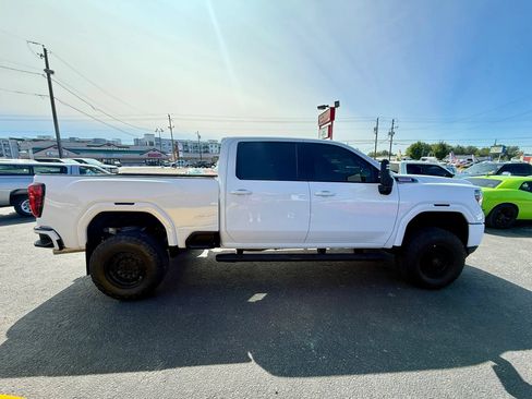 Used 2020 GMC Sierra 2500 AT4 w/ AT4 Premium Package AWD/4WD image 6