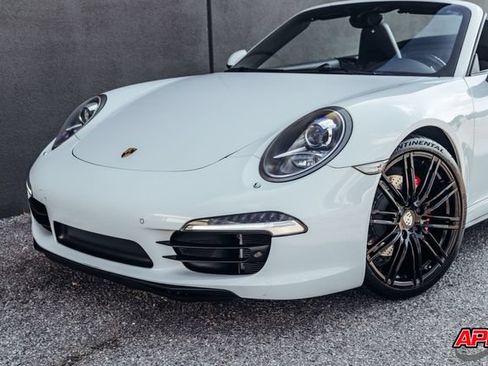 Used 2015 Porsche 911 Carrera 4S AWD/4WD image 22