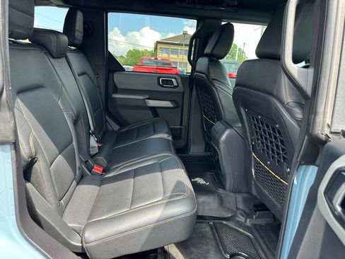 Used 2022 Ford Bronco Badlands w/ Sasquatch Package AWD/4WD image 20