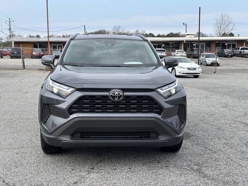 Used 2025 Toyota RAV4 XLE w/ Convenience Package image 4